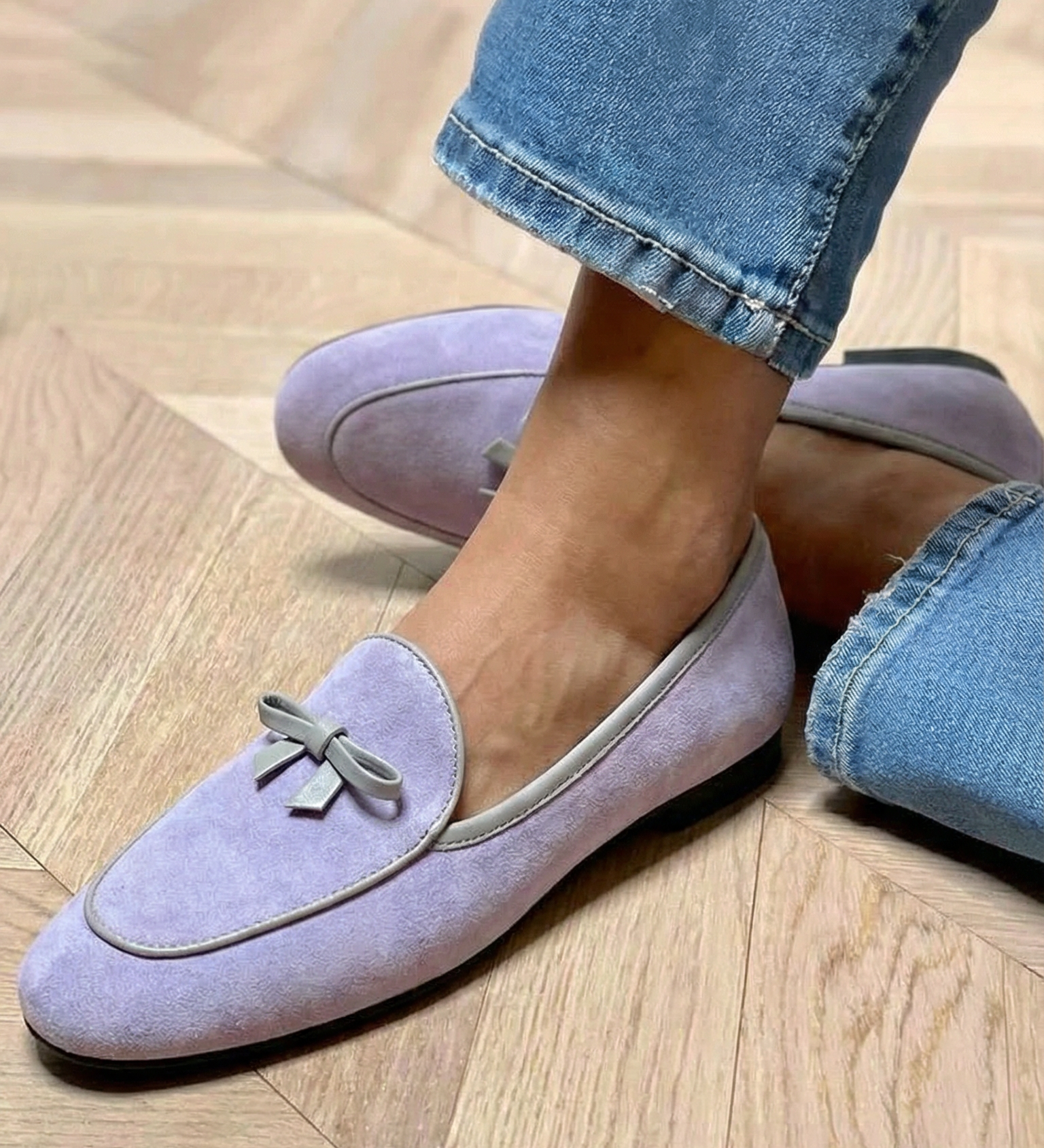 Geneviève - Chic Bow-Embellished Flat Shoes – view 3