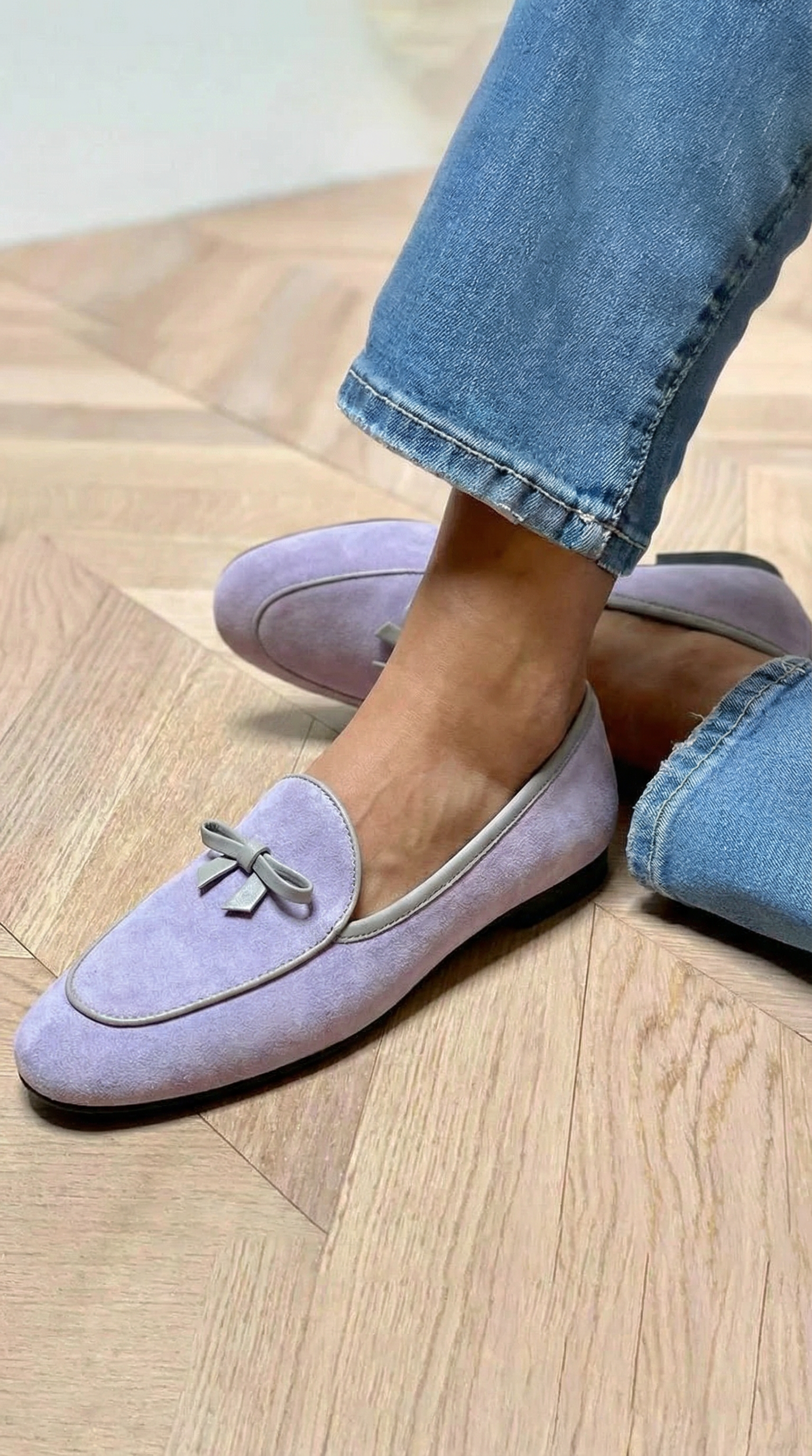 Geneviève - Chic Bow-Embellished Flat Shoes – view 3