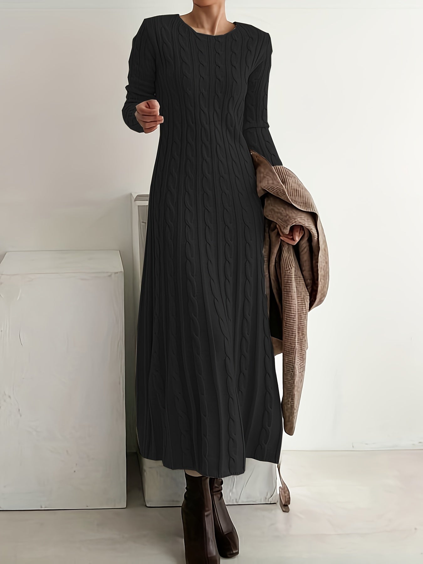 Sarah | Comfortable Cable Knit Maxi Dress – view 4