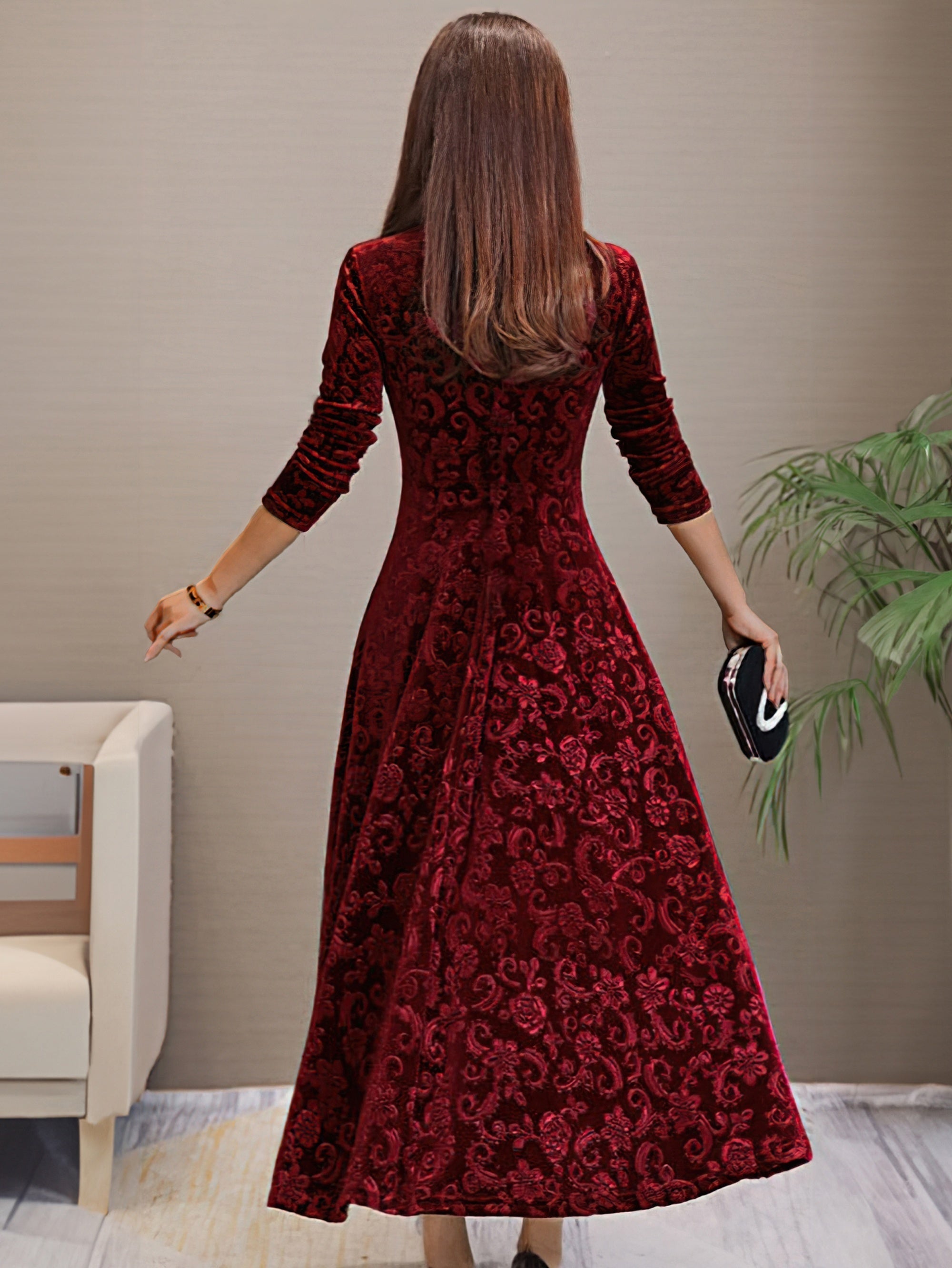 Sandrine | Elegance Dress for the Festive Season – view 15