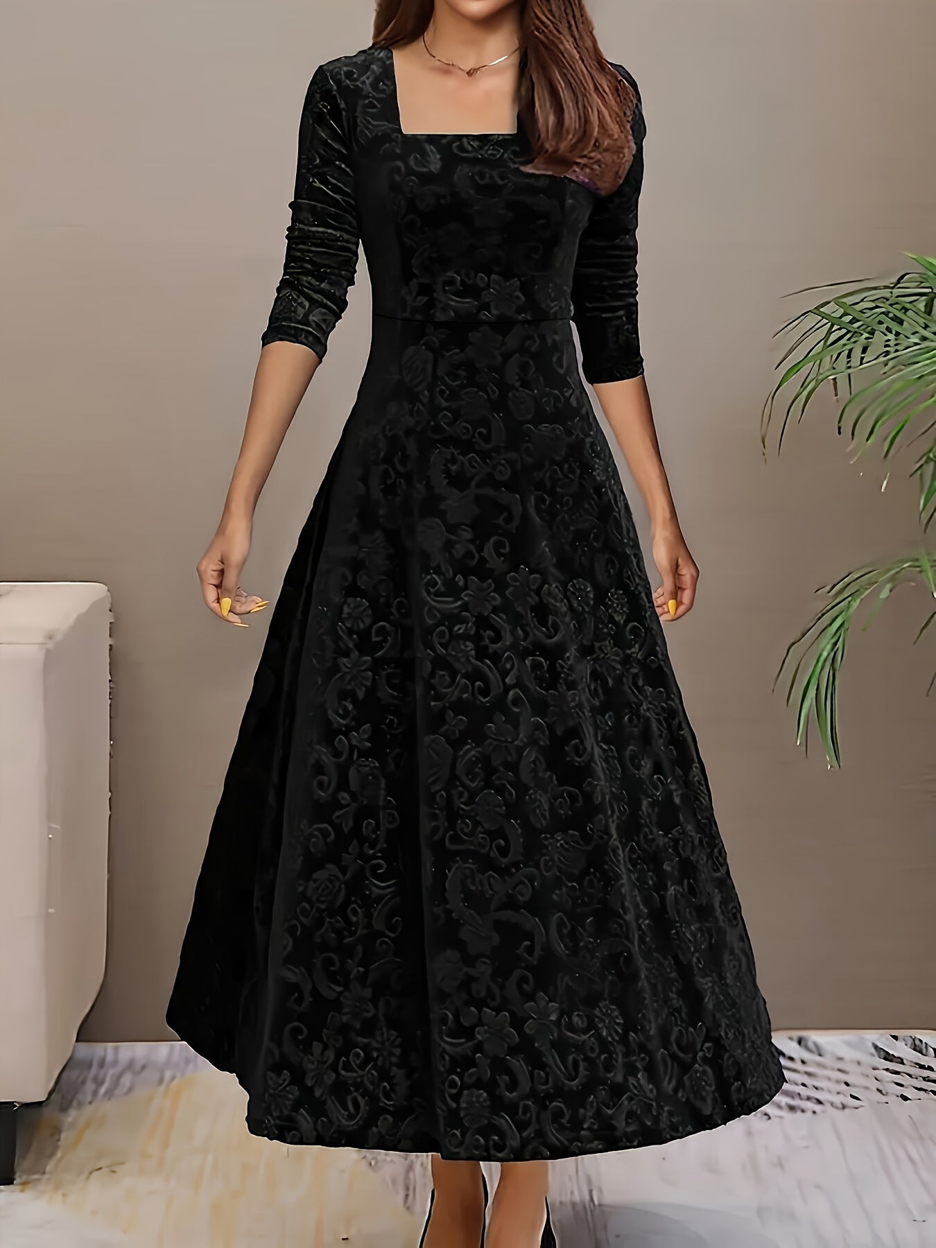 Julie | Elegant Patterned Maxi Dress – view 6