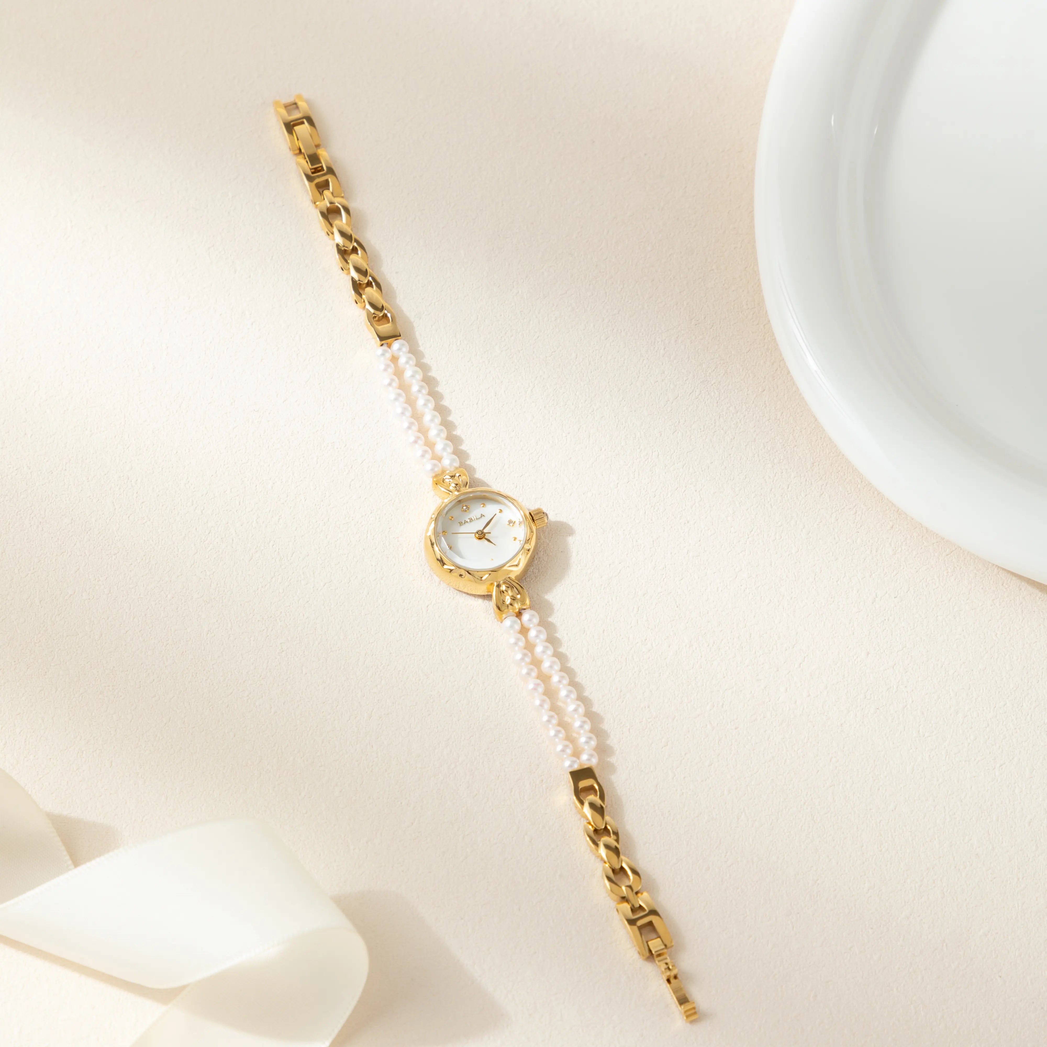 Lara® - Elegant Gold Watch with Double Pearl Bracelet – view 4