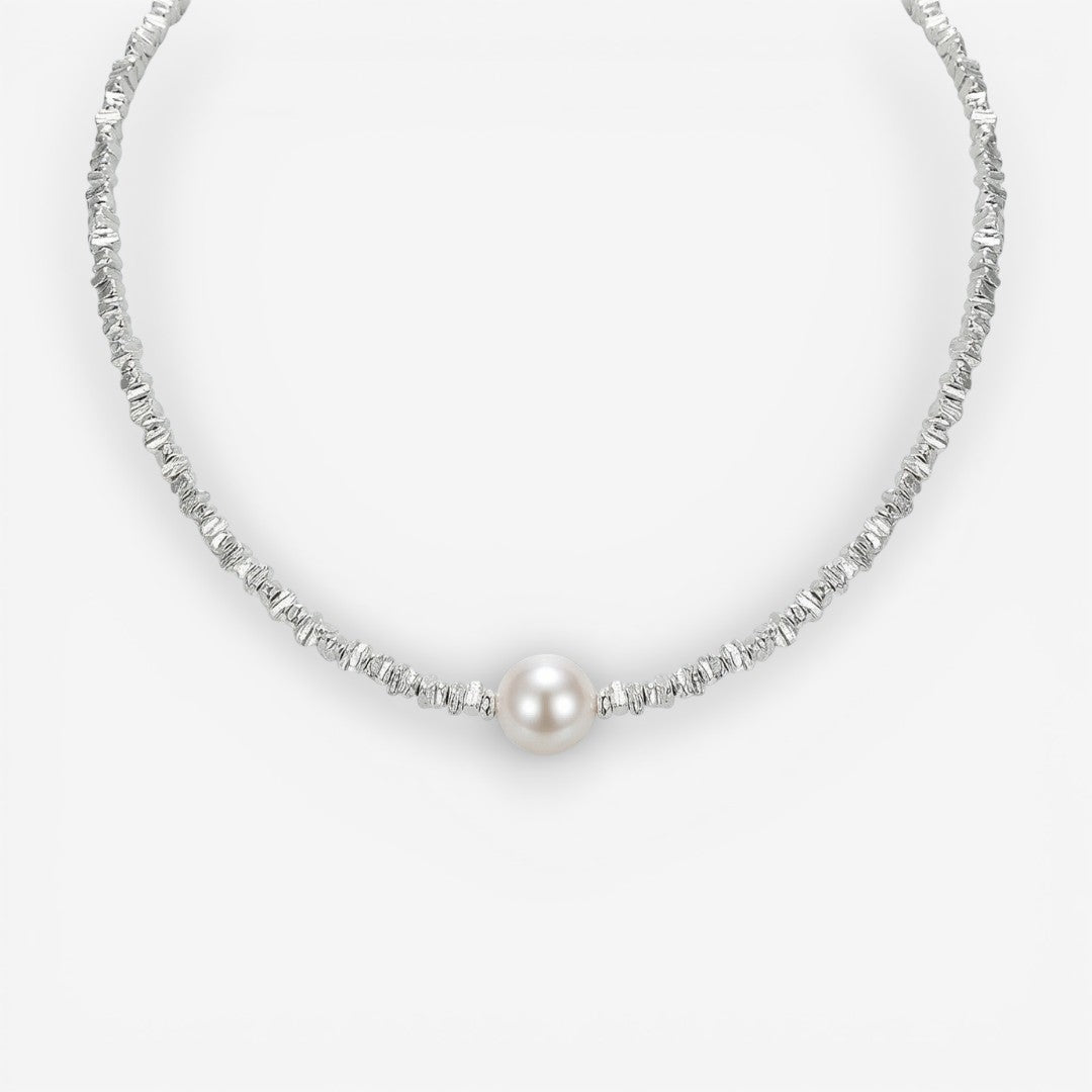 Graceful Pearl Pendant Necklace