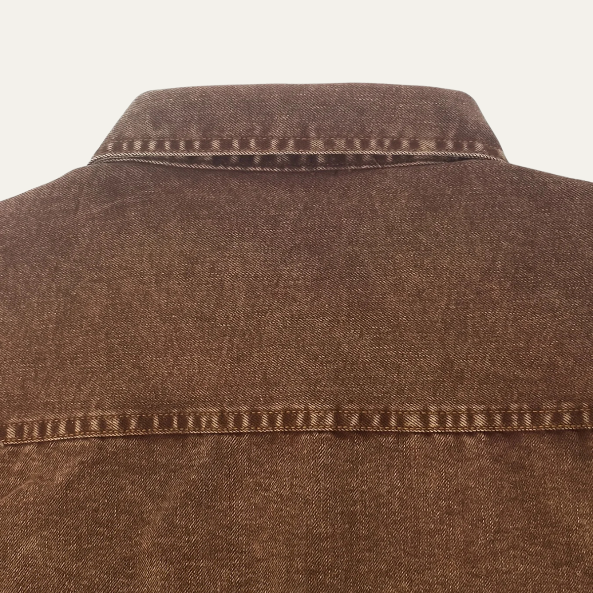 The Belleford Men’s Vintage Washed Denim Workwear Shirt – view 4