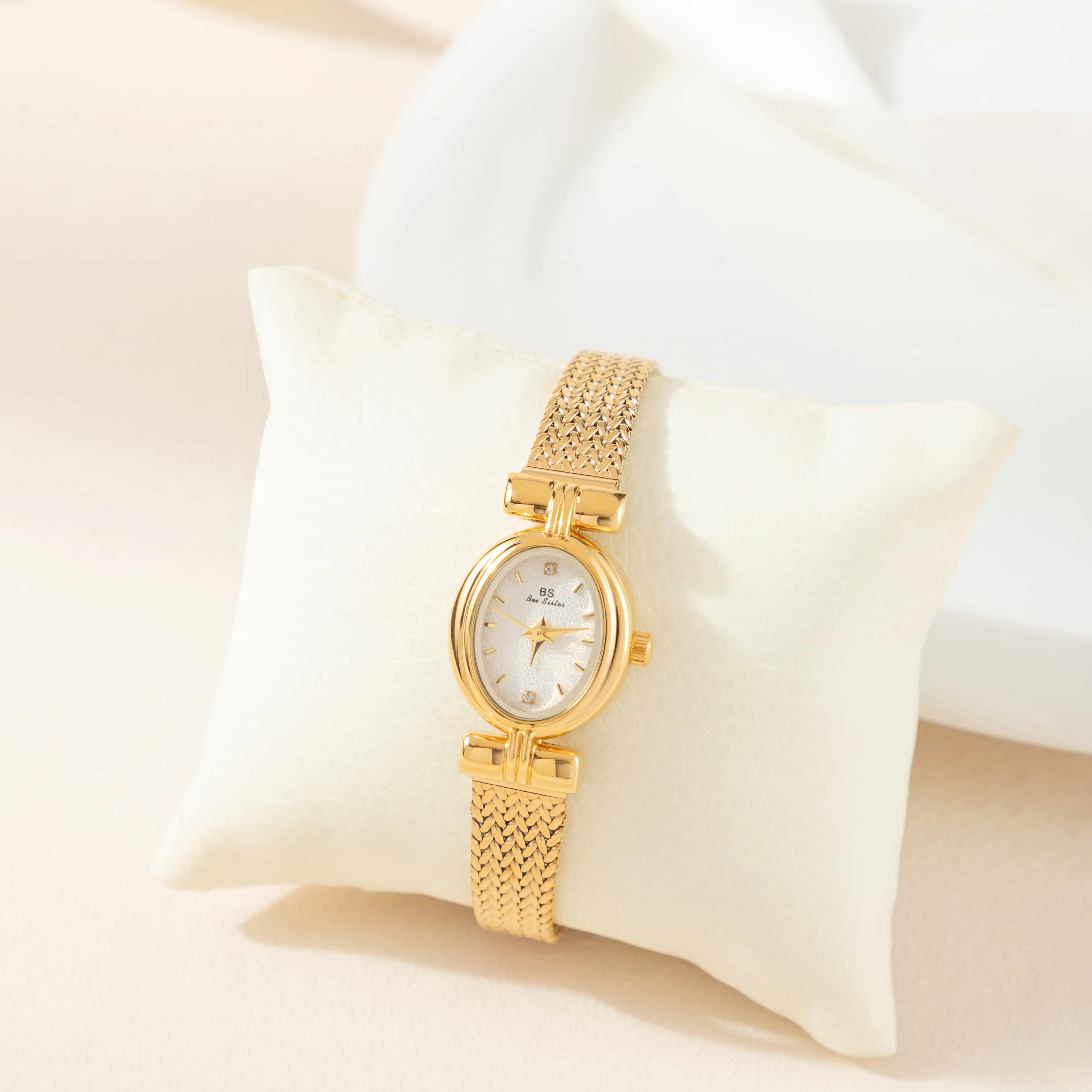 Iva® - Elegant Gold Watch with Woven Bracelet – view 5