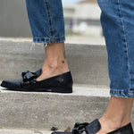 Chelsea - Stylish Bow-Embellished Loafers – view 5