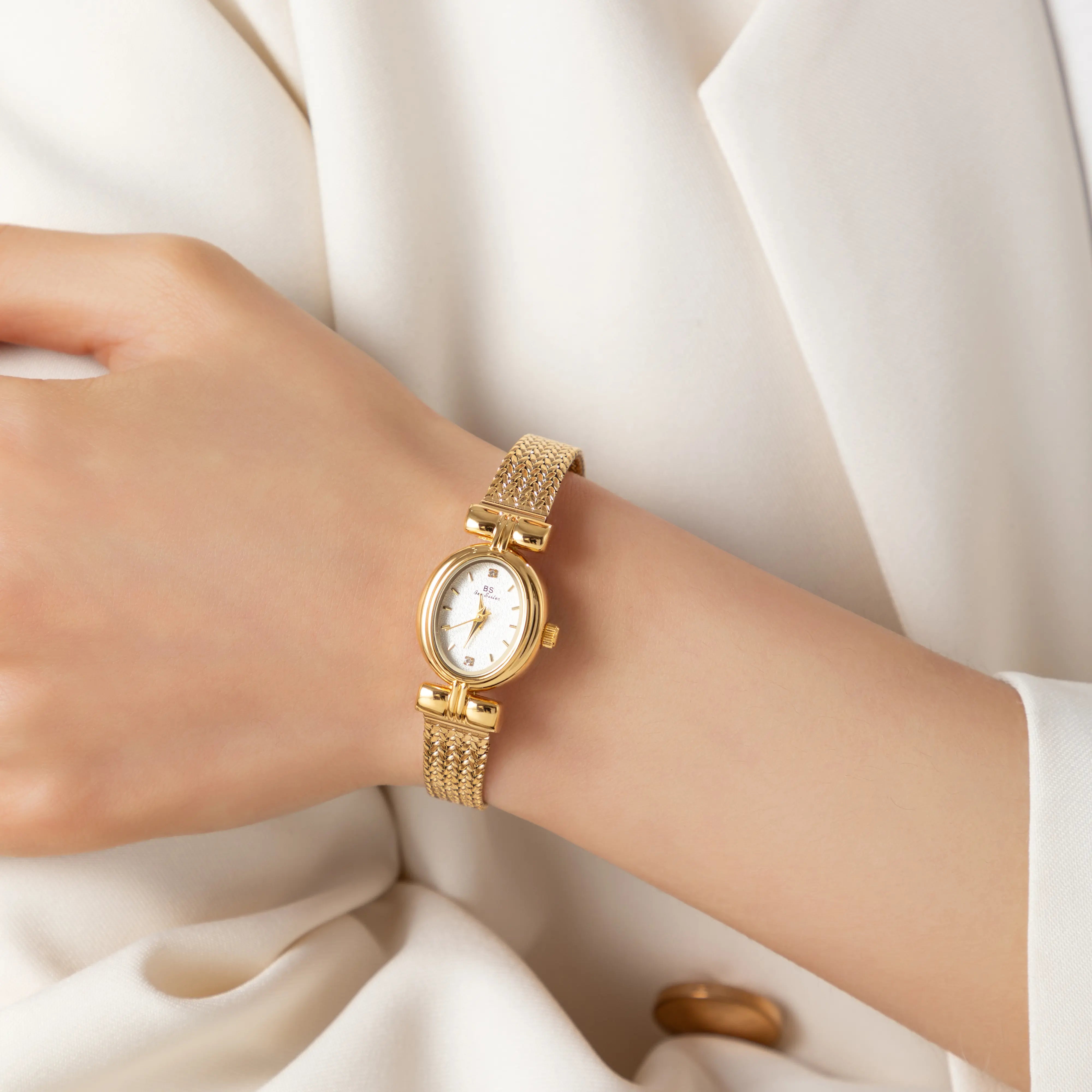 Iva® - Elegant Gold Watch with Woven Bracelet – view 2