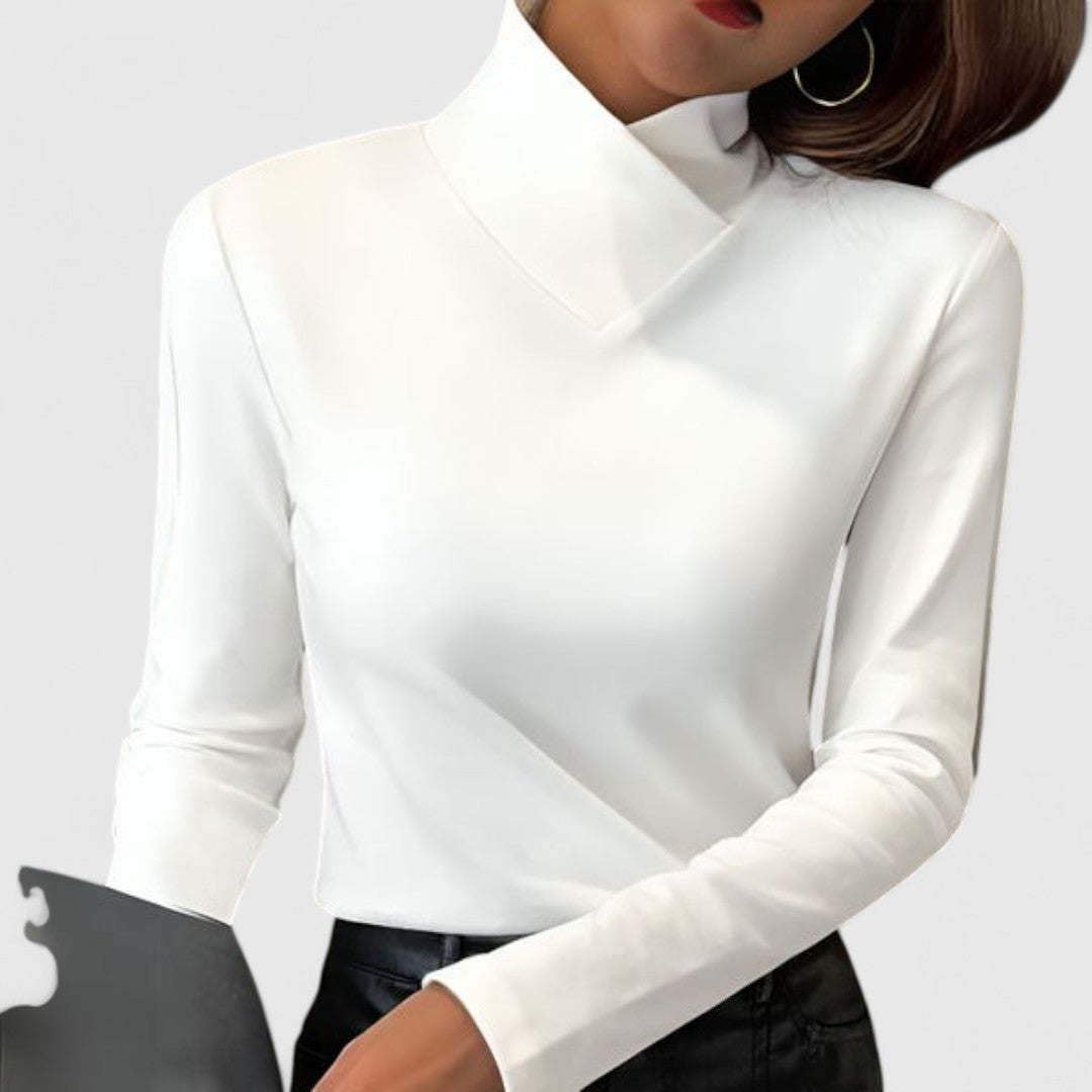 Clémence | Elegant Light Fitted Turtleneck