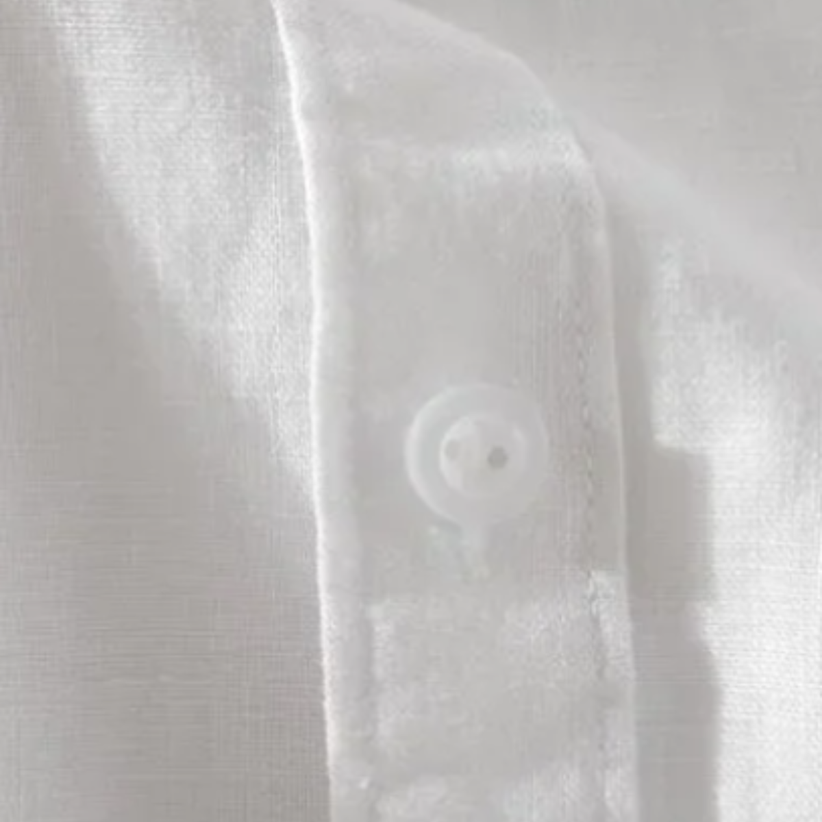 The Montland Men’s Lightweight Relaxed Fit Shirt – view 4