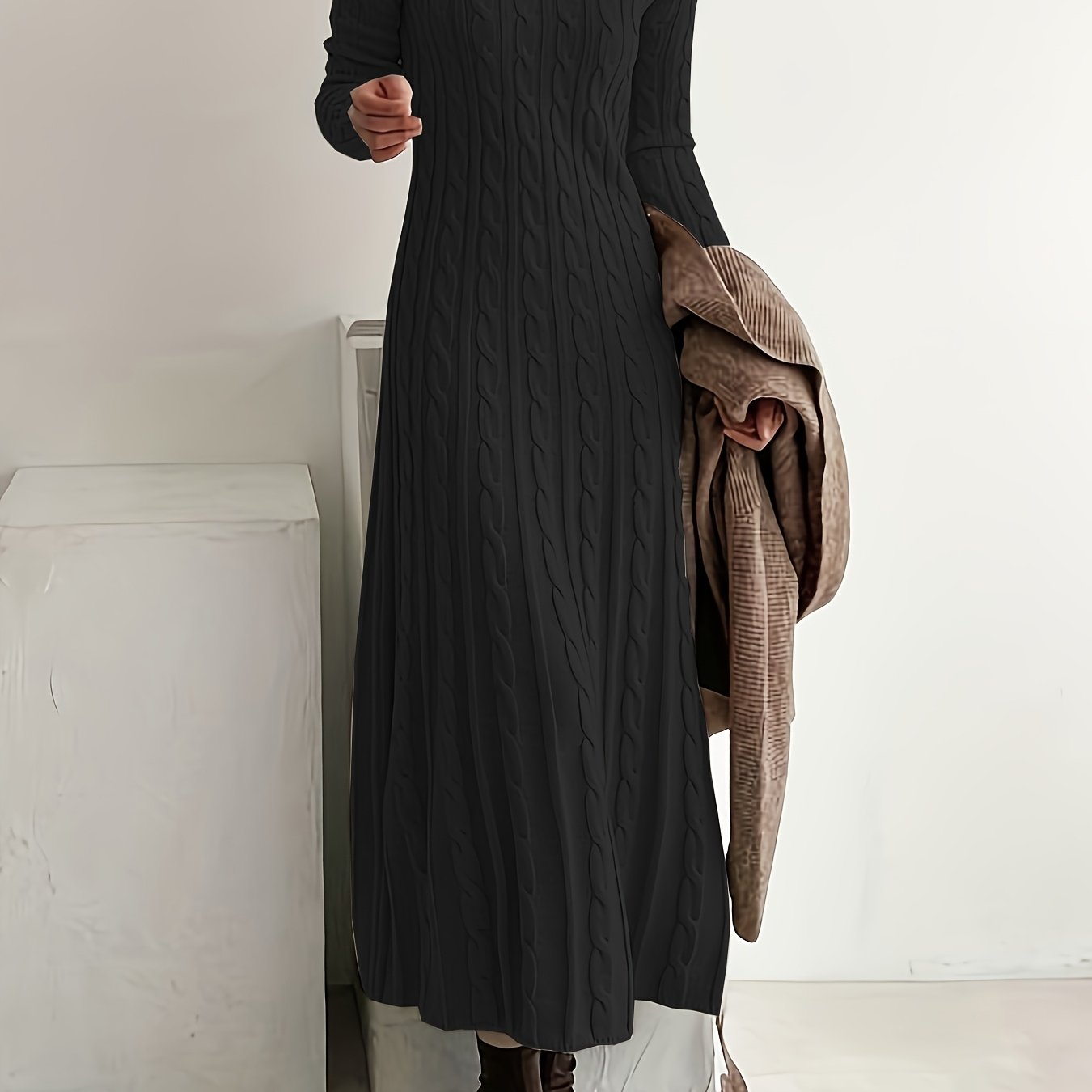 Sarah | Comfortable Cable Knit Maxi Dress – view 13