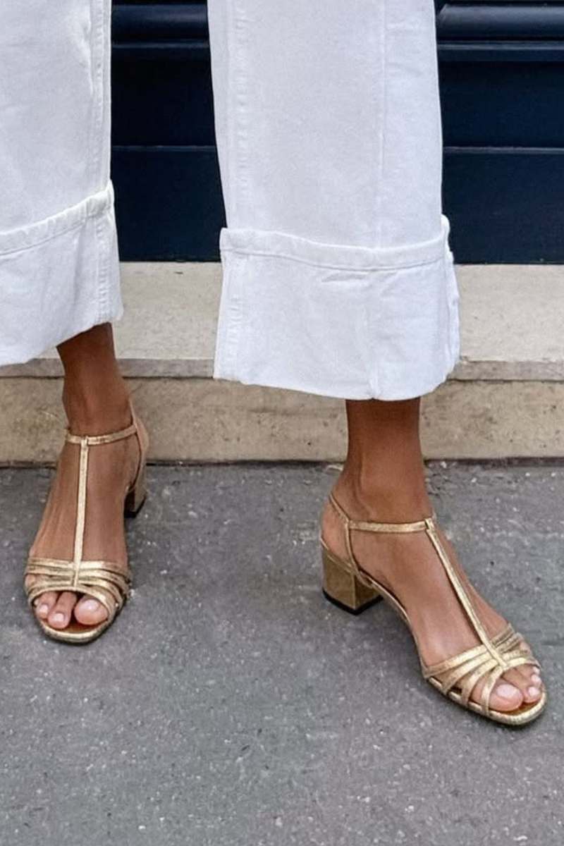 Allegra | Golden Sandals Everyday Elegance – view 3