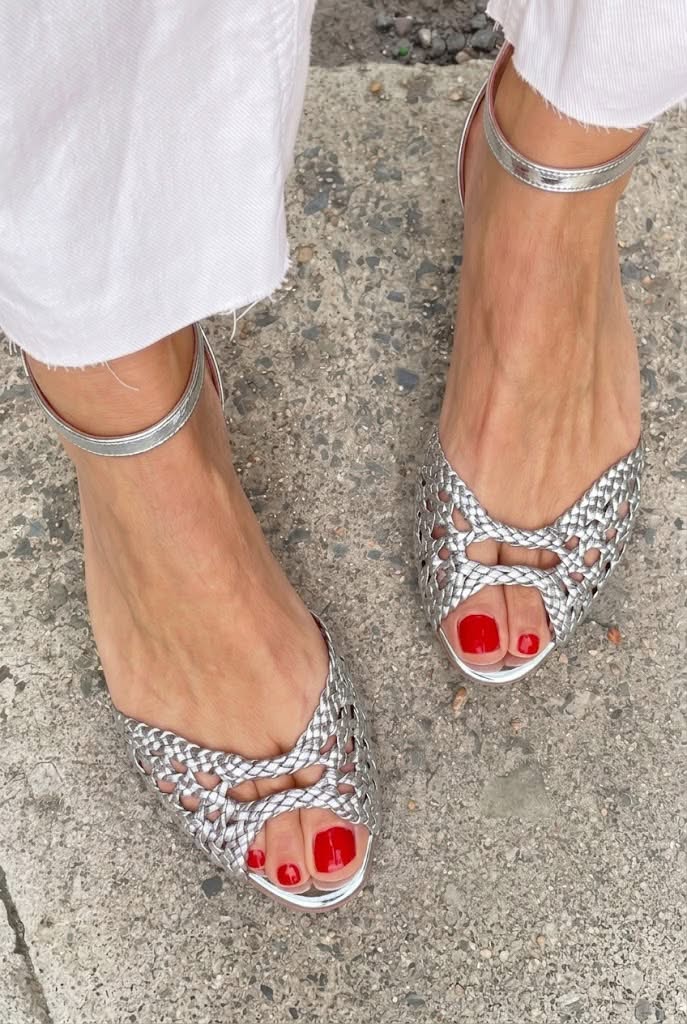 Isadora | Woven Gold Sandals – view 9