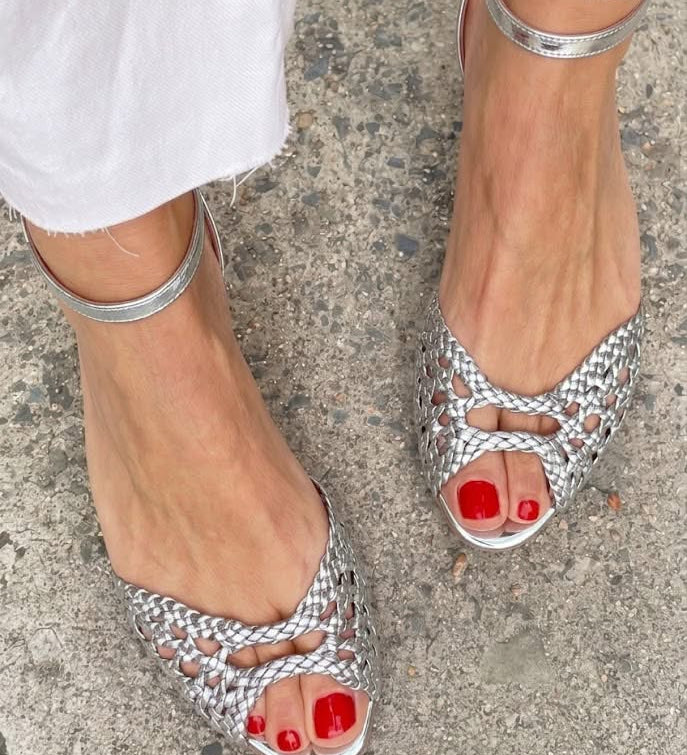 Isadora | Woven Gold Sandals – view 9