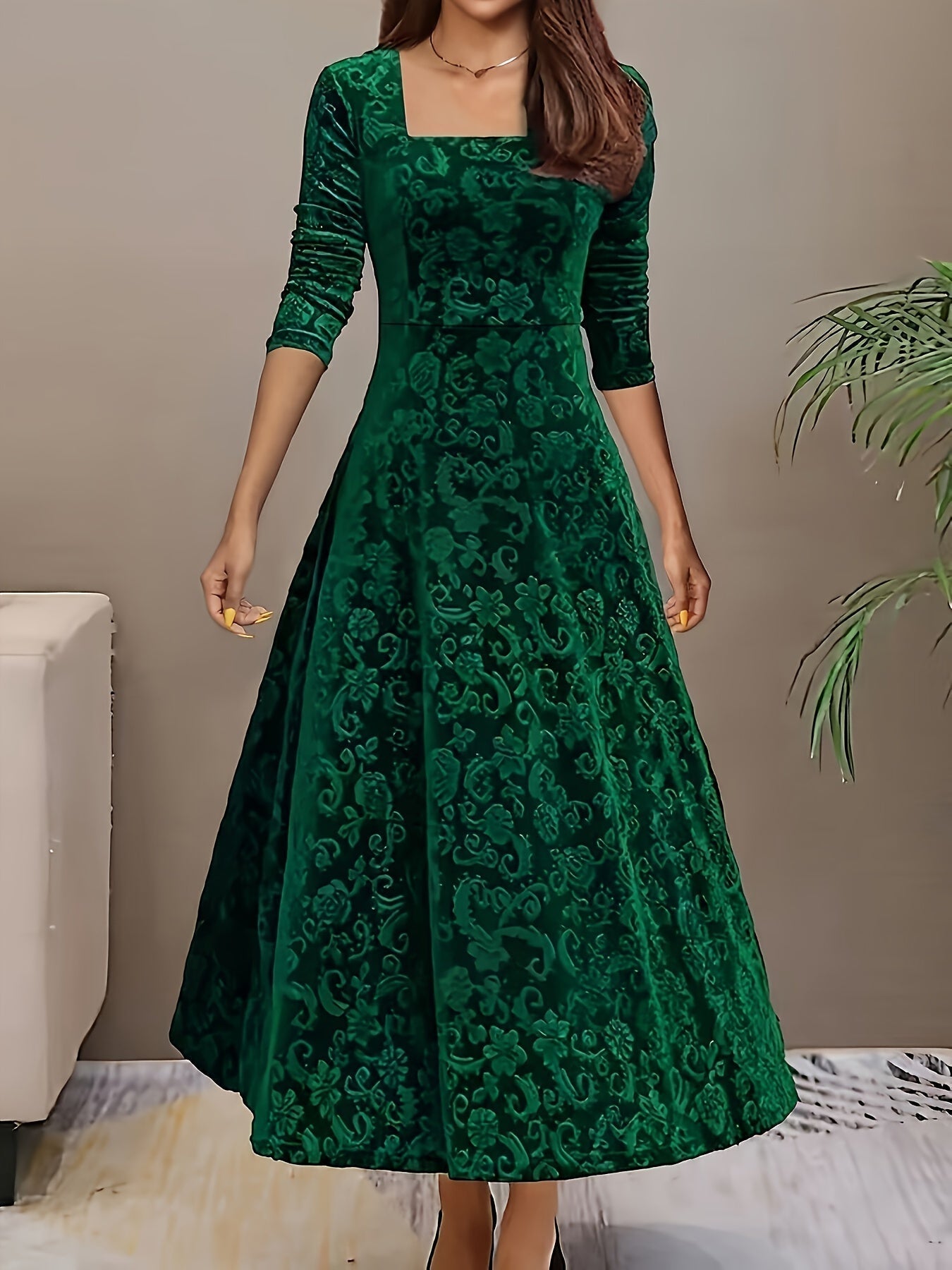 Julie | Elegant Patterned Maxi Dress – view 4