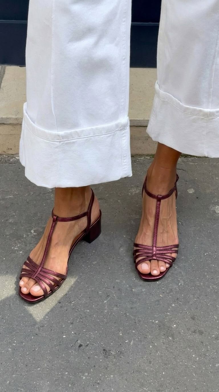 Allegra | Golden Sandals Everyday Elegance – view 5