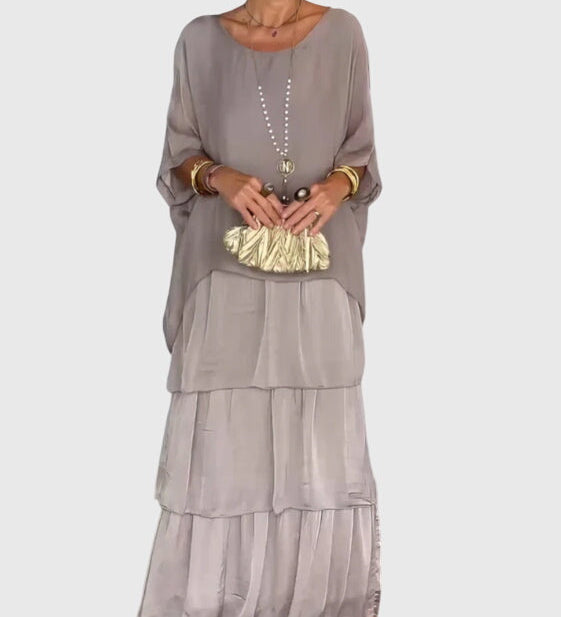 Patricia | Elegant Long and Flowing Dress – view 8