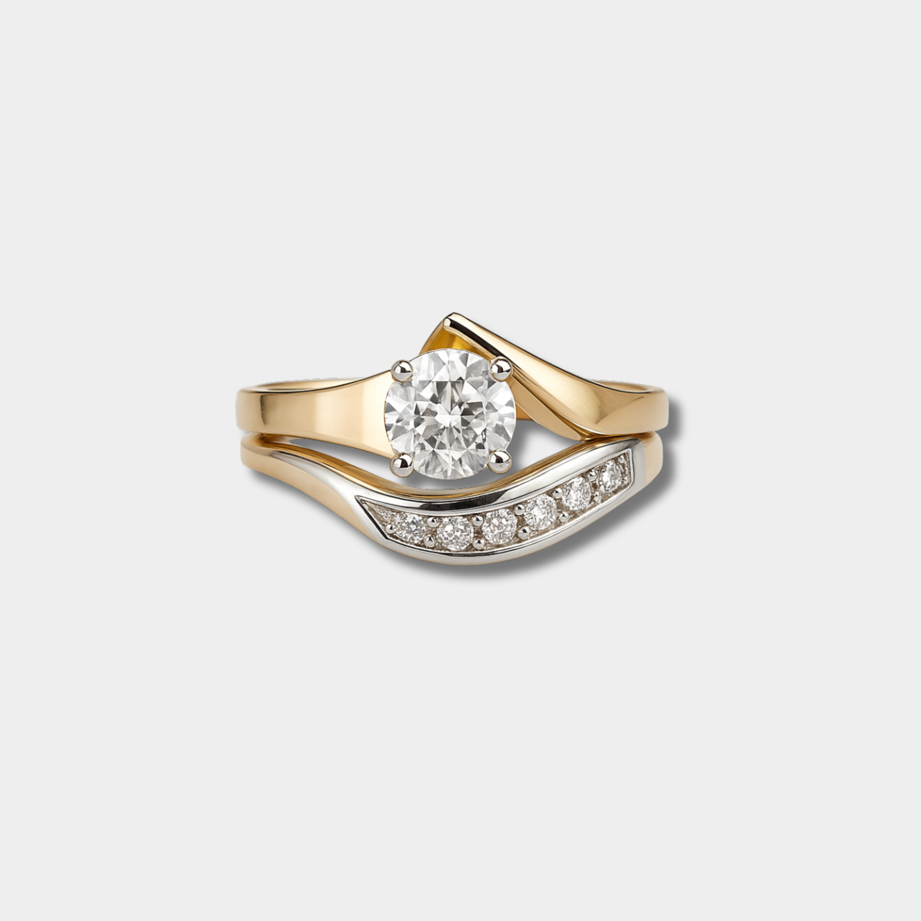 Carla – Vintage Asymmetrical Ring in Gold and Silver Adorned with Zircons