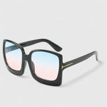 Kynzlee | Chic Sunglasses – view 7