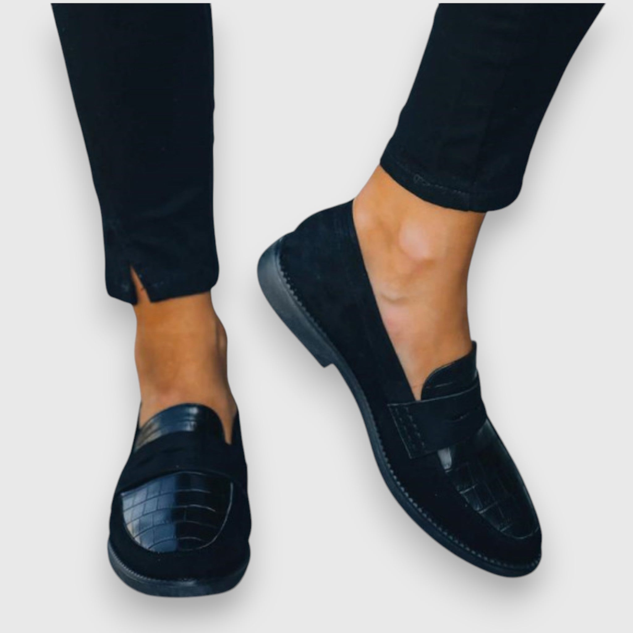 Sara™ | Chic Moccasin – view 2