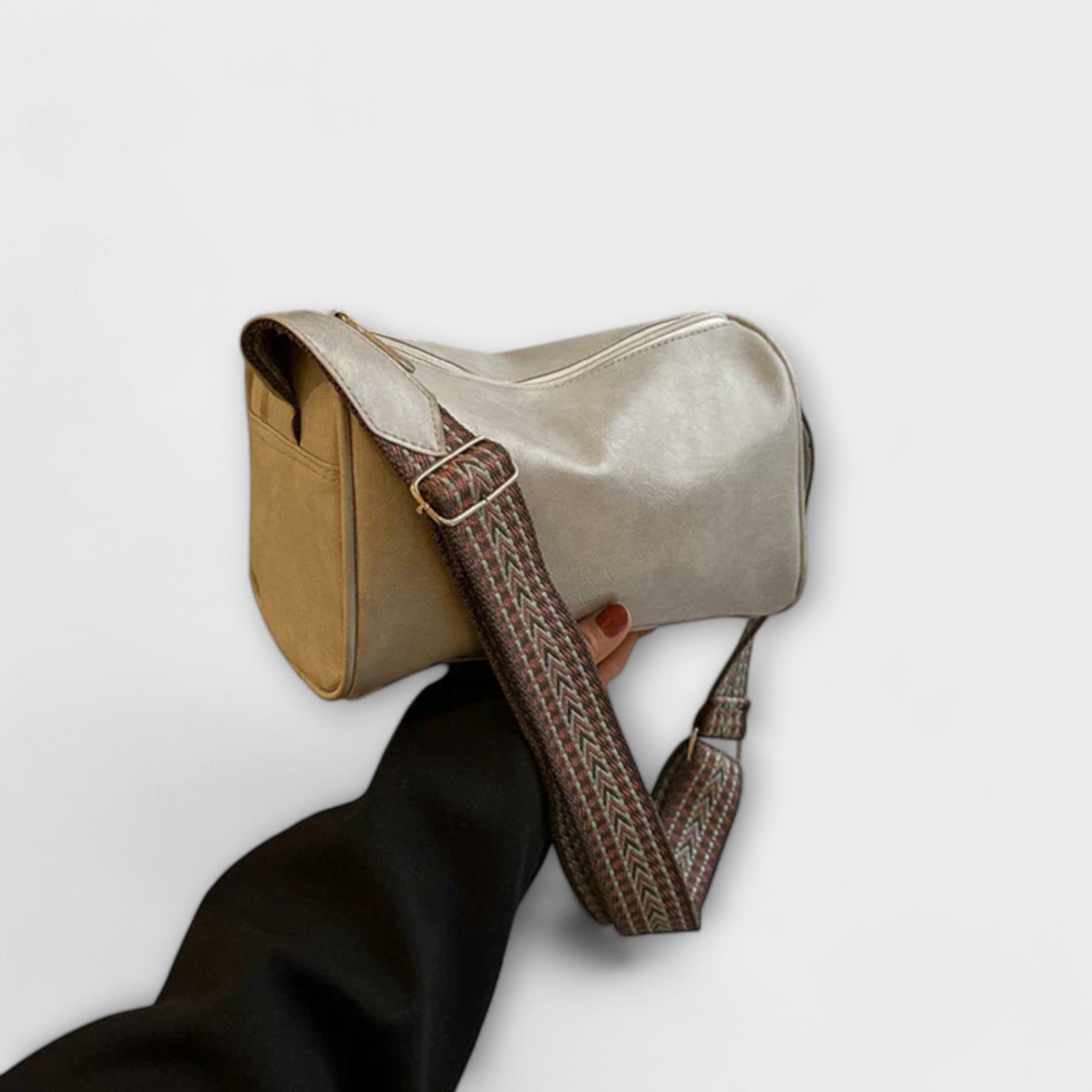 Auriane | Retro-Inspired Shoulder Bag – view 9