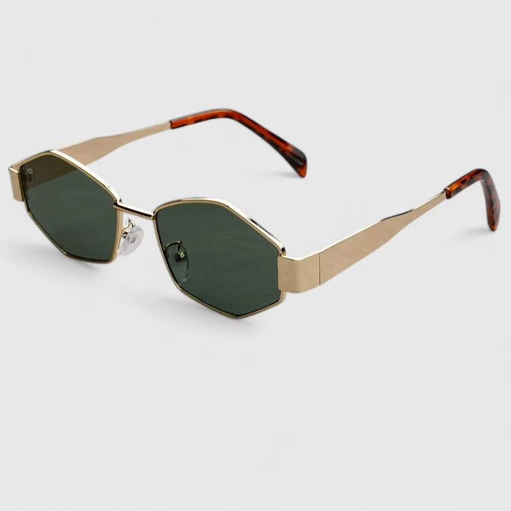 Makynna | Elegant Sunglasses – view 4