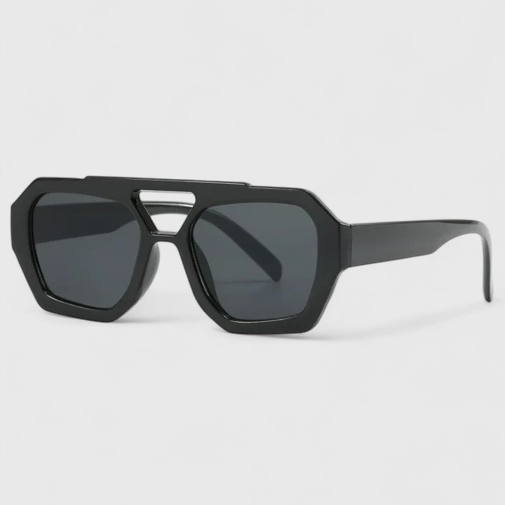 Zhaylinn | Chic Sunglasses – view 2