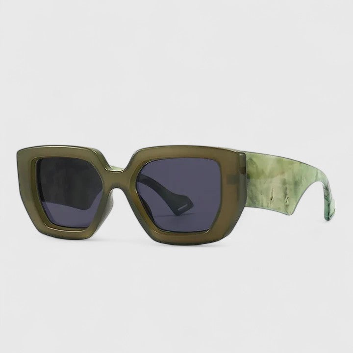 Jossalyn | Chic Sunglasses – view 2