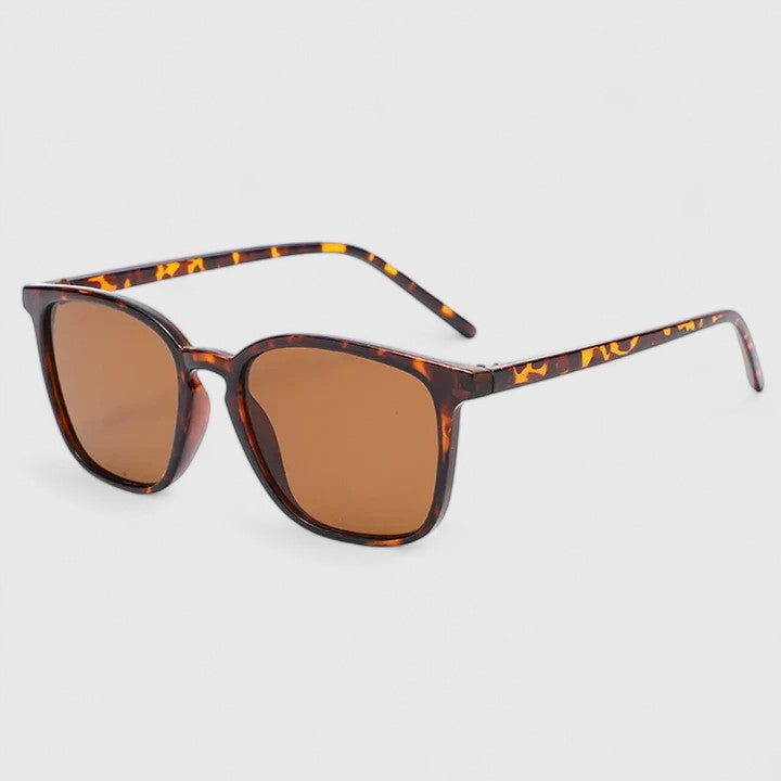Aynzlee | Elegant Sunglasses – view 2