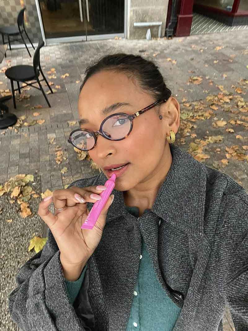 Brynlee | Chic Reading Glasses – view 2
