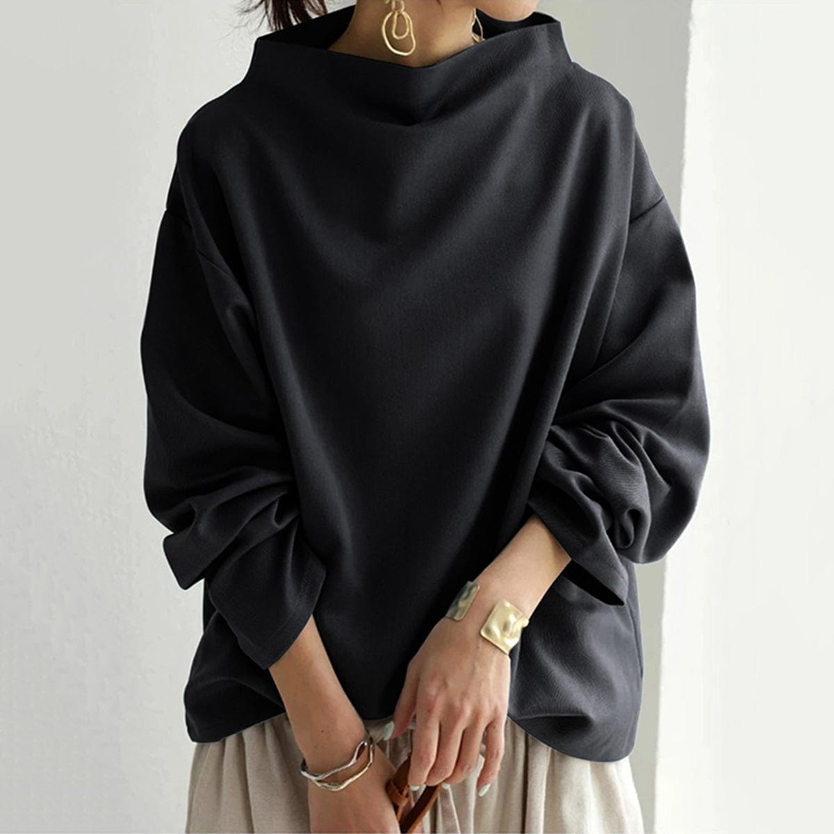 Lisa | Stylish High-Neck Casual Top – view 3