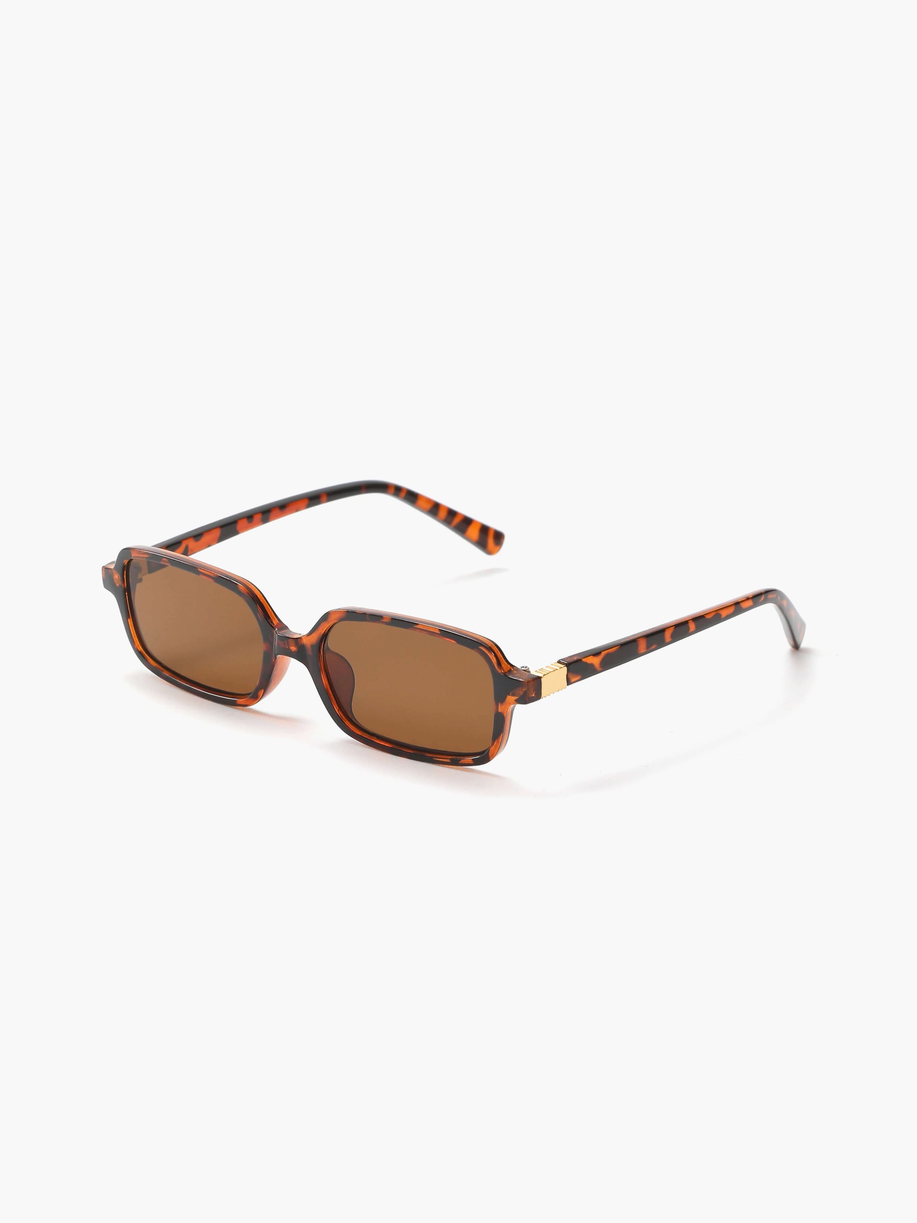 Skarlett | Chic Glam Sunglasses – view 3