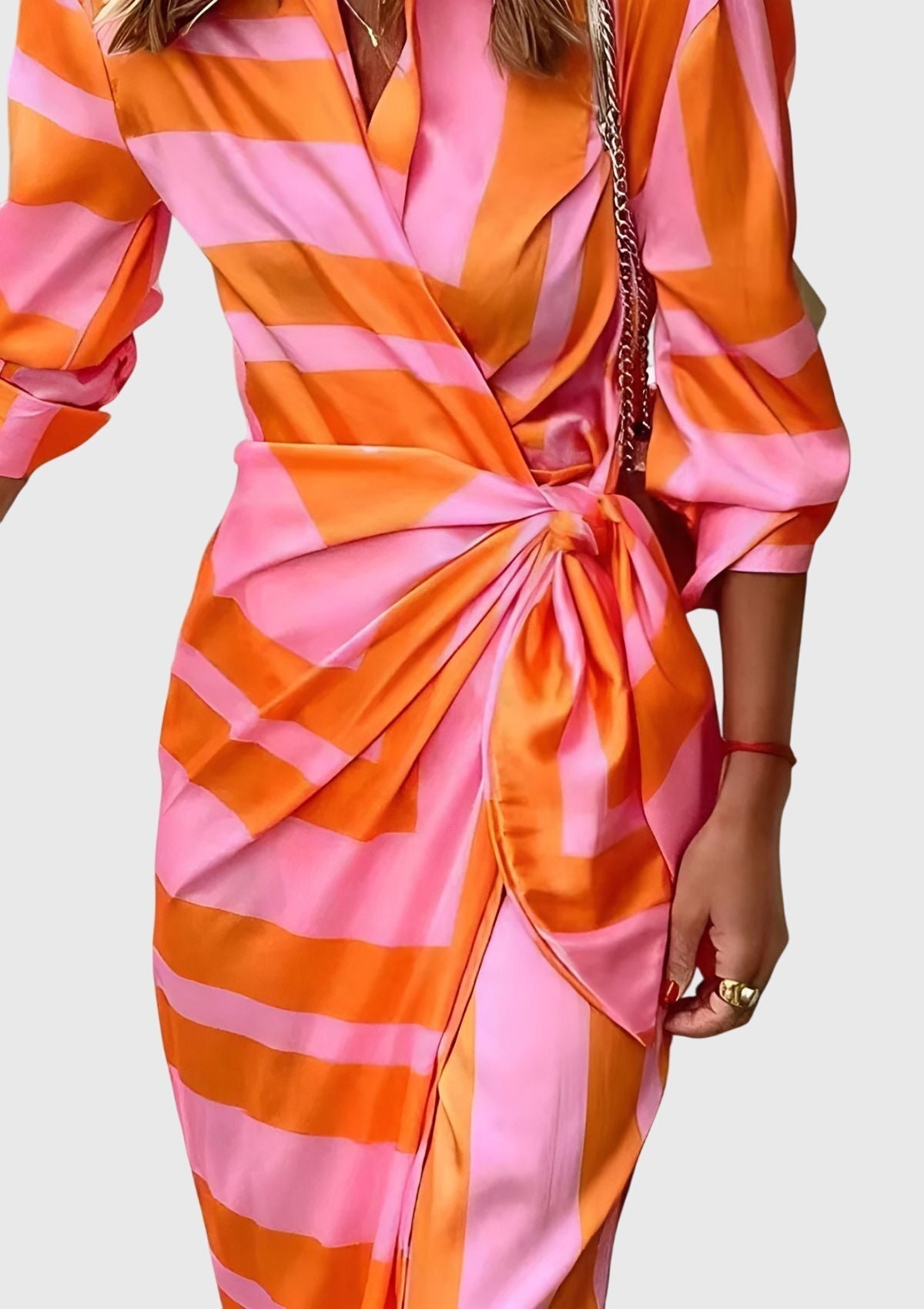 Everly | Elegant Wrap Dress with Print – view 6