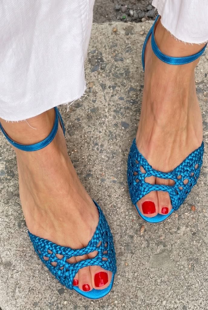 Isadora | Woven Gold Sandals – view 10