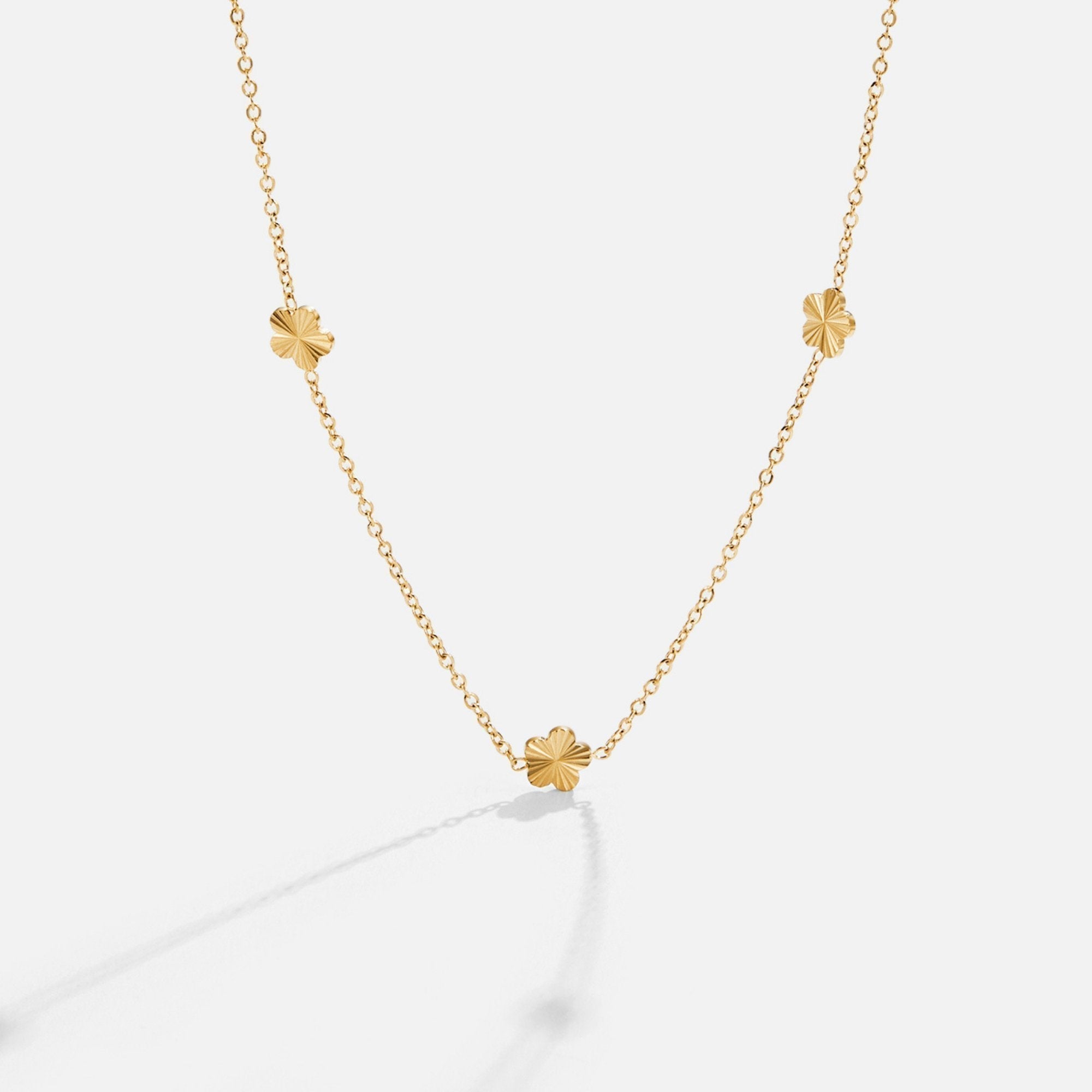Catherine – A Necklace Adorned with Subtle Color Highlights