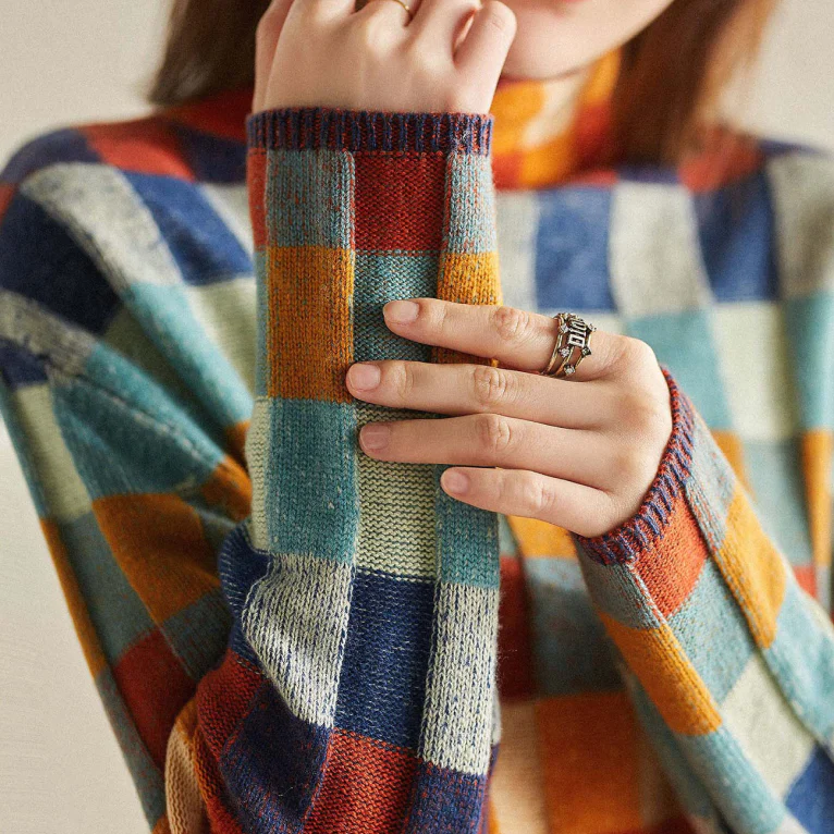 Isla | Cozy Vintage-Inspired Sweater – view 8