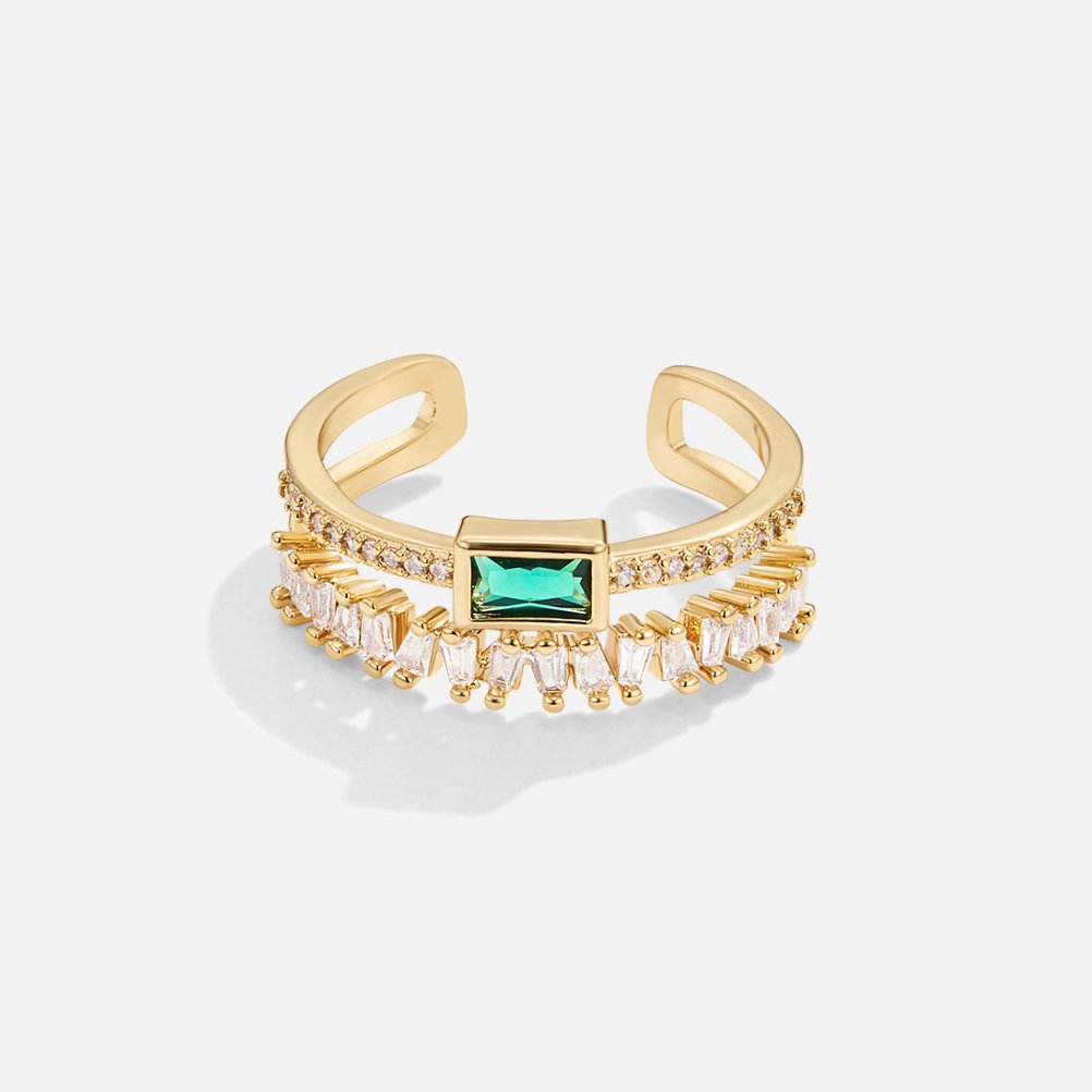 Sabine – Gold-Plated Ring Featuring Emerald Green Accents