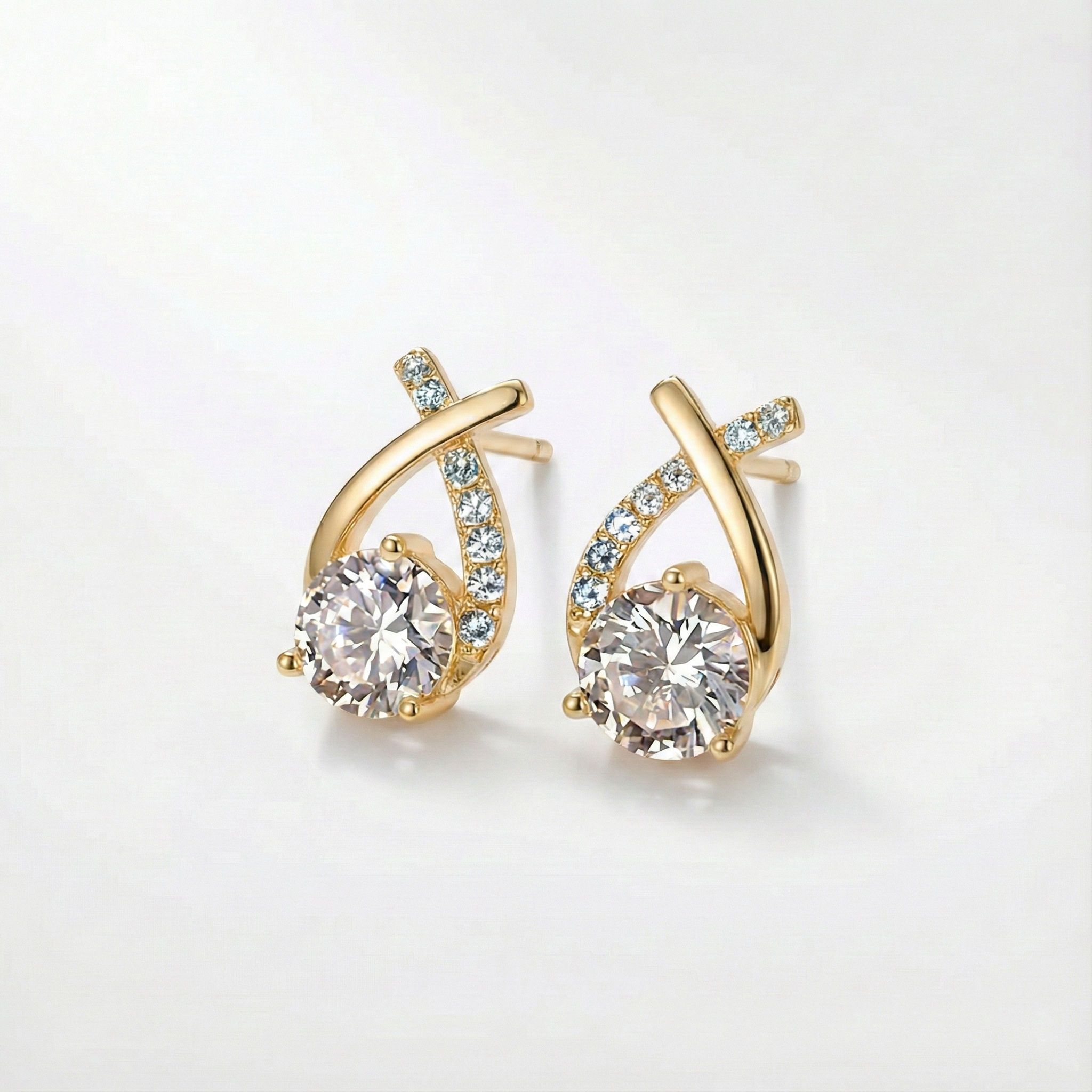Léonie – Gold Cross Earrings Adorned with Zirconia