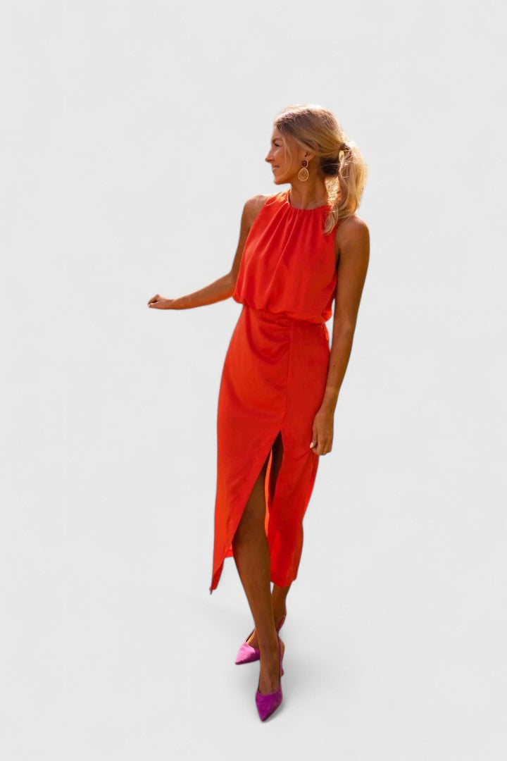 Theonae | Comfortable Midi Dress – view 6