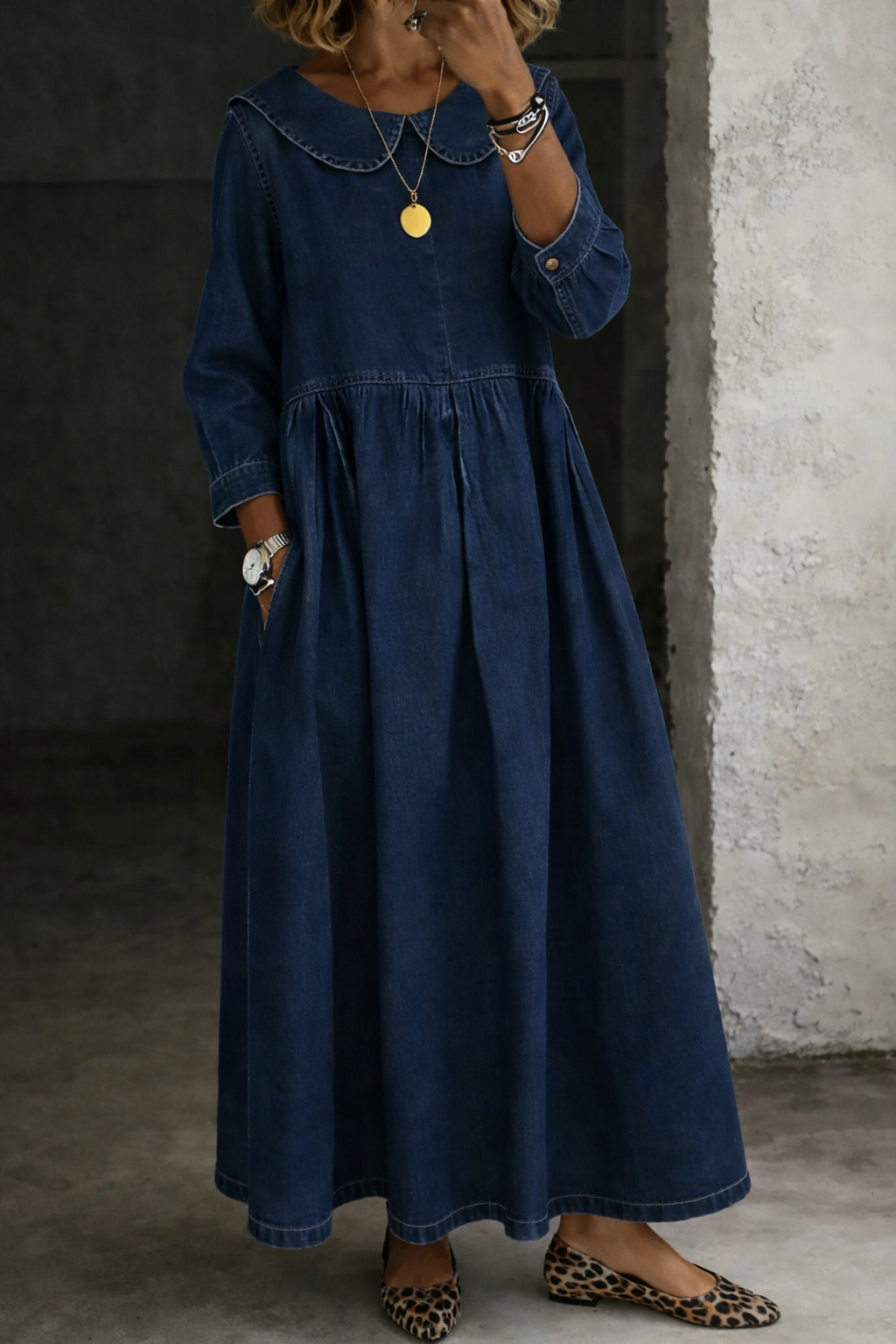 Manon | Denim Dress with Peter Pan Collar – view 3